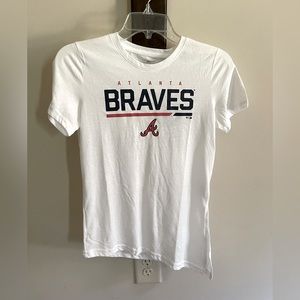 Atlanta Braves level wear view, xs